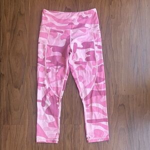 Zyia Leggings in Size  4 Pink Camo